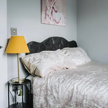 Appartement No10 2 Bedroom House With Private Garden And Driveway Bristol