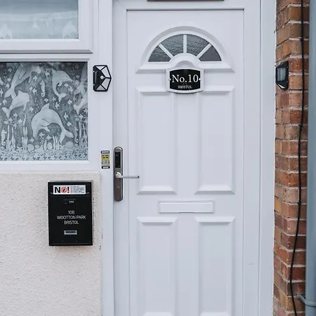 No10 2 Bedroom House With Private Garden And Driveway Appartement Bristol
